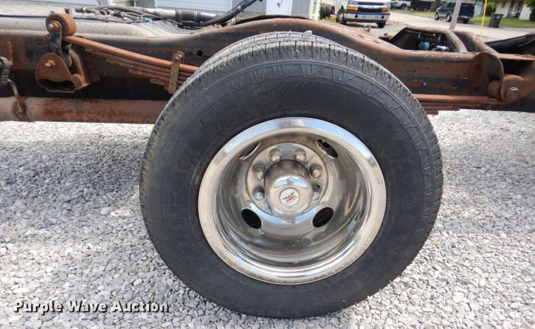 image for item KR9152 2016 Chevrolet Express G4500  van cab and chassis