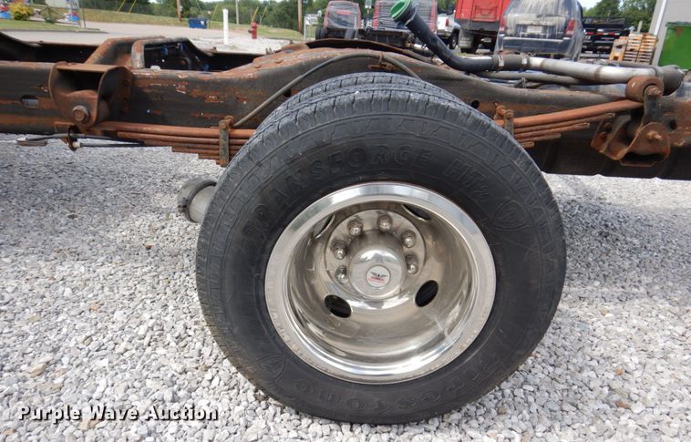 image for item KR9152 2016 Chevrolet Express G4500  van cab and chassis