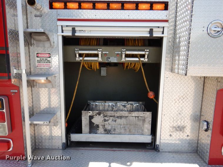 image for item KR9168 2000 HME 1871  pumper fire truck