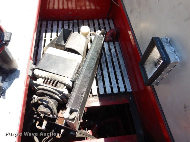 image for item KR9168 2000 HME 1871  pumper fire truck