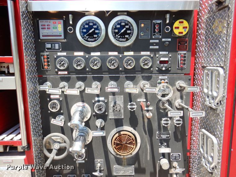 image for item KR9168 2000 HME 1871  pumper fire truck