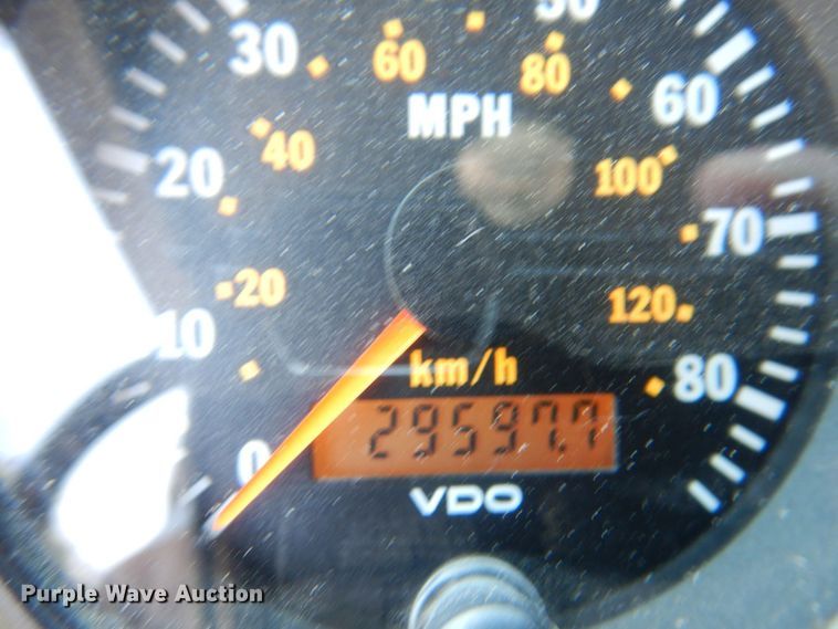 image for item KR9168 2000 HME 1871  pumper fire truck