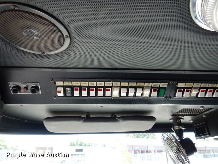 image for item KR9168 2000 HME 1871  pumper fire truck