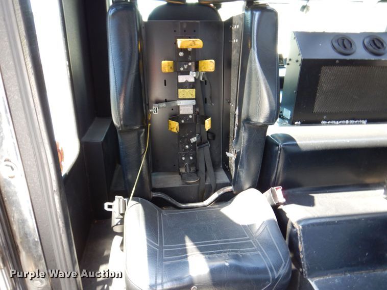 image for item KR9168 2000 HME 1871  pumper fire truck