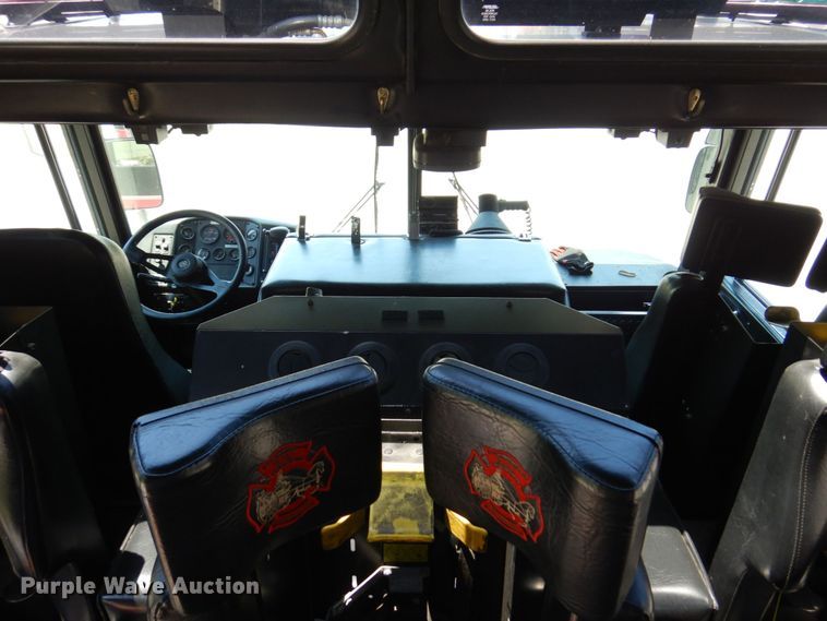 image for item KR9168 2000 HME 1871  pumper fire truck