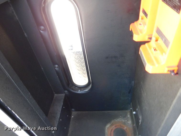 image for item KR9168 2000 HME 1871  pumper fire truck