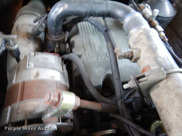 image for item KR9168 2000 HME 1871  pumper fire truck