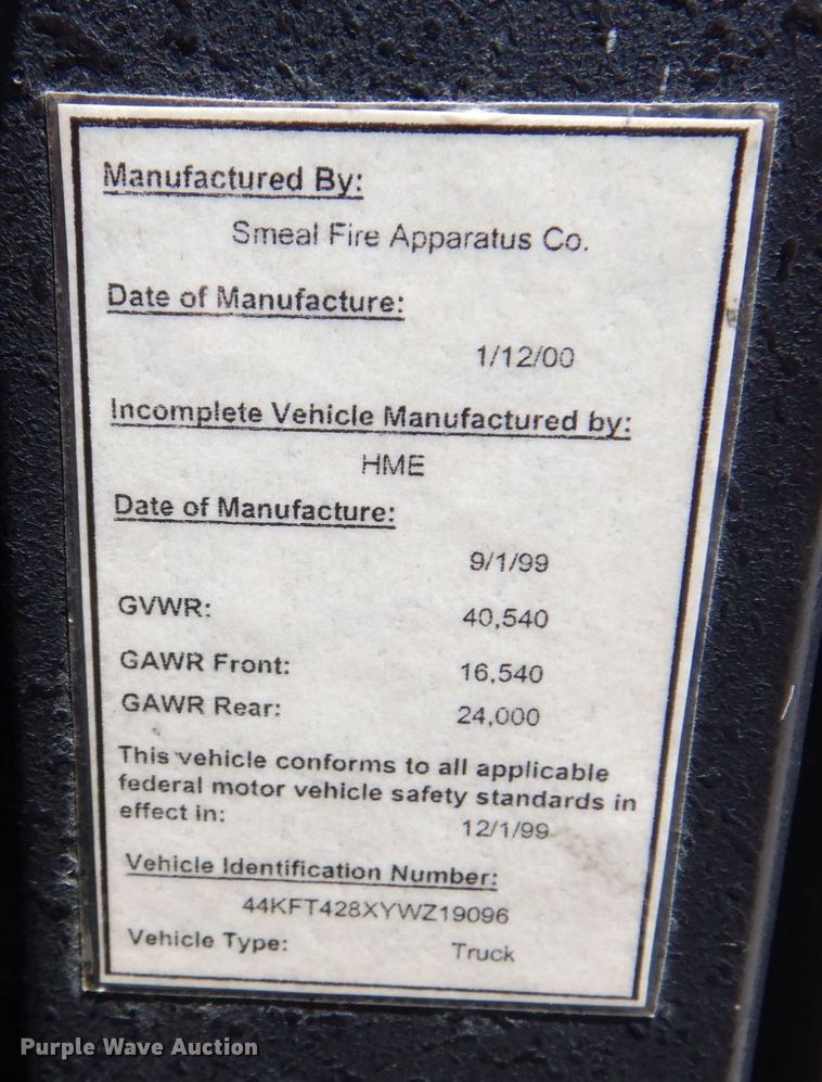 image for item KR9168 2000 HME 1871  pumper fire truck