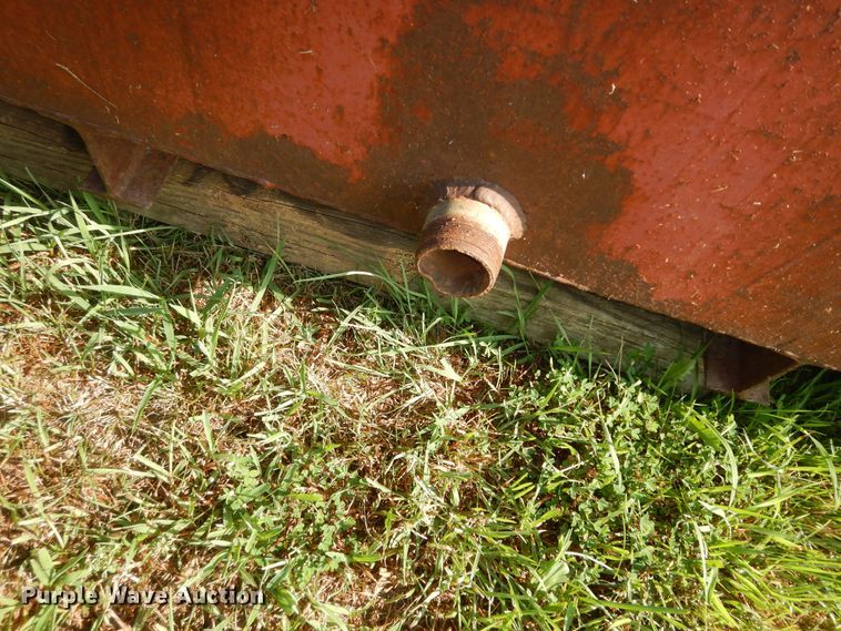 image for item KS9747 (2) steel tanks