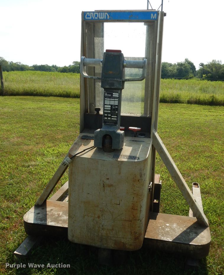 image for item KS9748 Crown 20MT-S  pallet jack