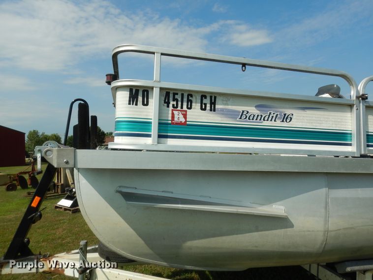 image for item KS9751 1997 Landau Bandit 16  boat