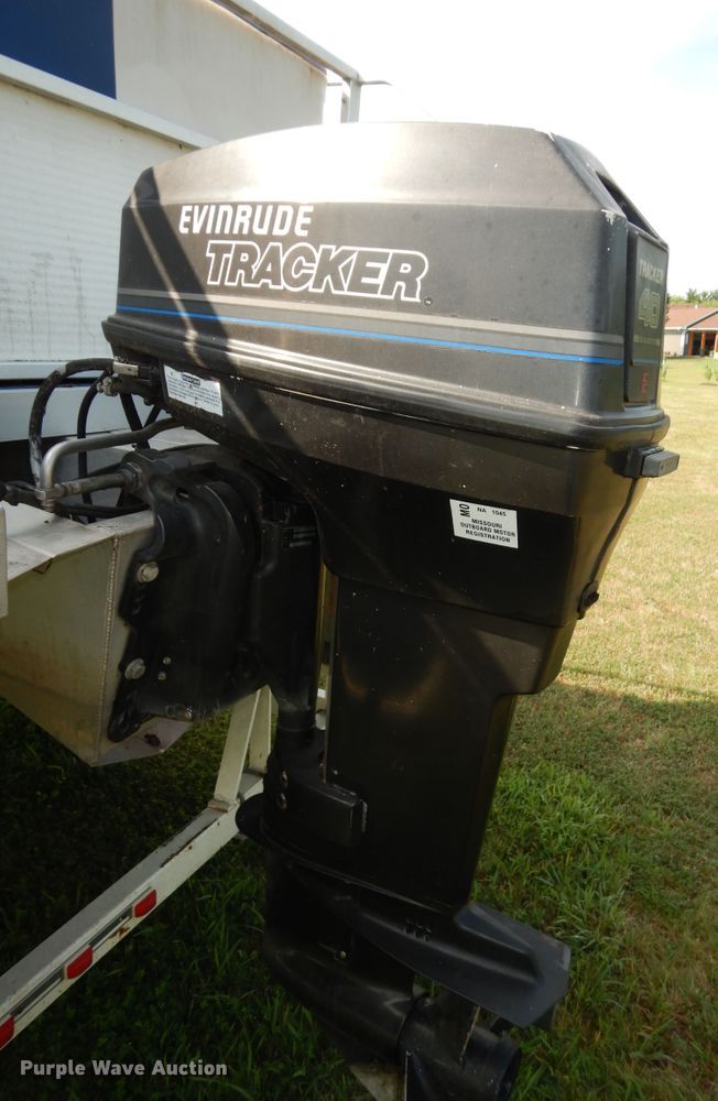 image for item KS9751 1997 Landau Bandit 16  boat