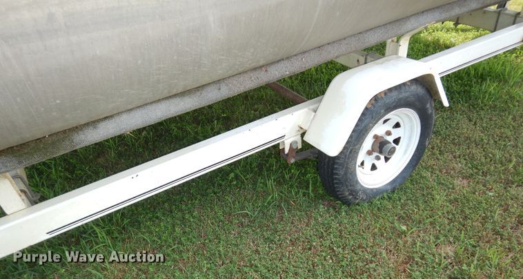 image for item KS9751 1997 Landau Bandit 16  boat