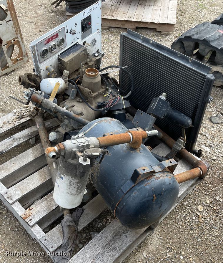 image for item LF9153 Boss  air compressor