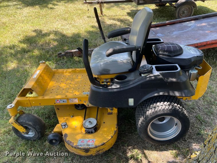 image for item LF9168 Hustler Raptor Limited  ZTR lawn mower