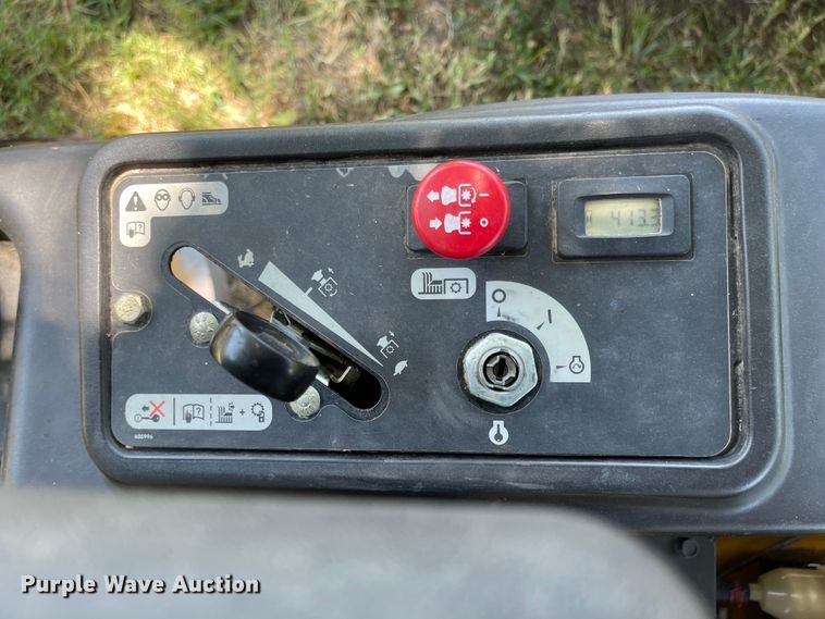 image for item LF9168 Hustler Raptor Limited  ZTR lawn mower