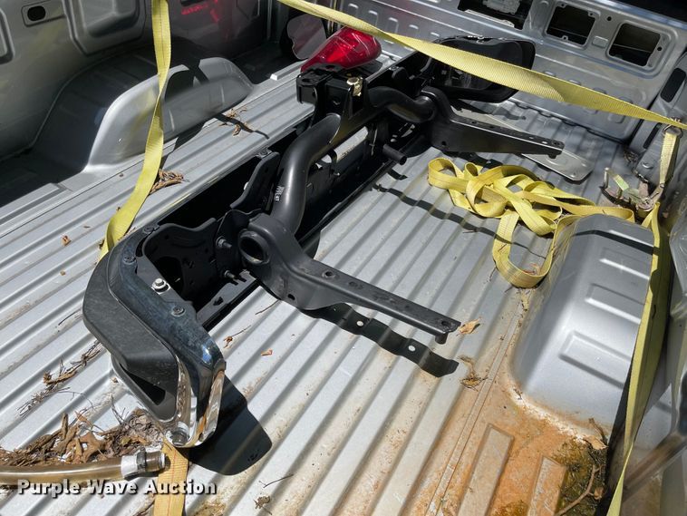 image for item LF9174 2021 Chevrolet 3500 8' L pickup truck bed