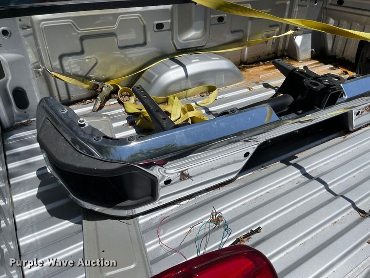 image for item LF9174 2021 Chevrolet 3500 8' L pickup truck bed