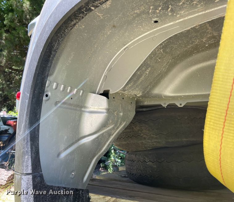 image for item LF9174 2021 Chevrolet 3500 8' L pickup truck bed