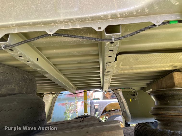 image for item LF9174 2021 Chevrolet 3500 8' L pickup truck bed