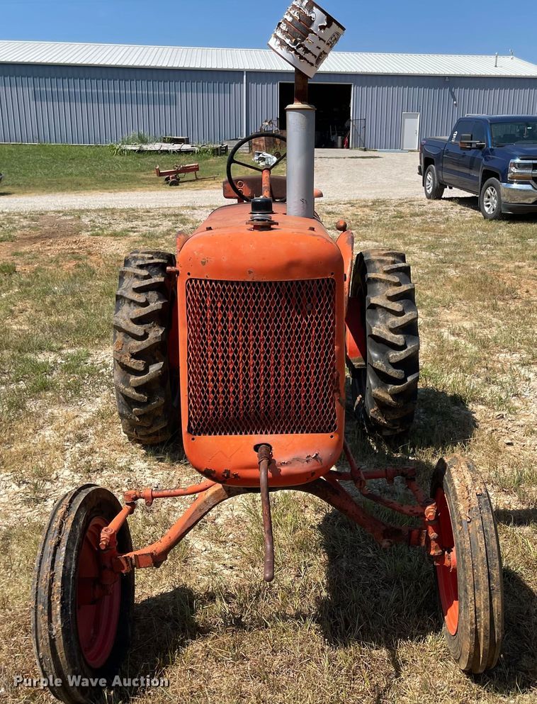 image for item LF9183 Allis Chalmers  tractor