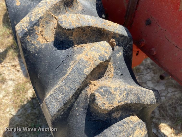 image for item LF9183 Allis Chalmers  tractor