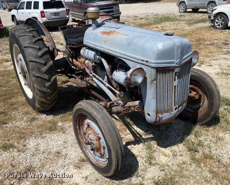 image for item LF9186 Ford 2N tractor