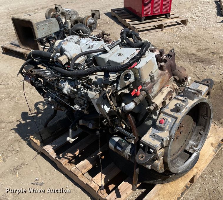 image for item LF9190 Cummins  engine