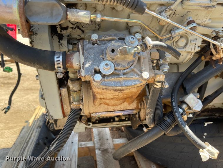 image for item LF9190 Cummins  engine