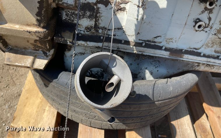 image for item LF9190 Cummins  engine