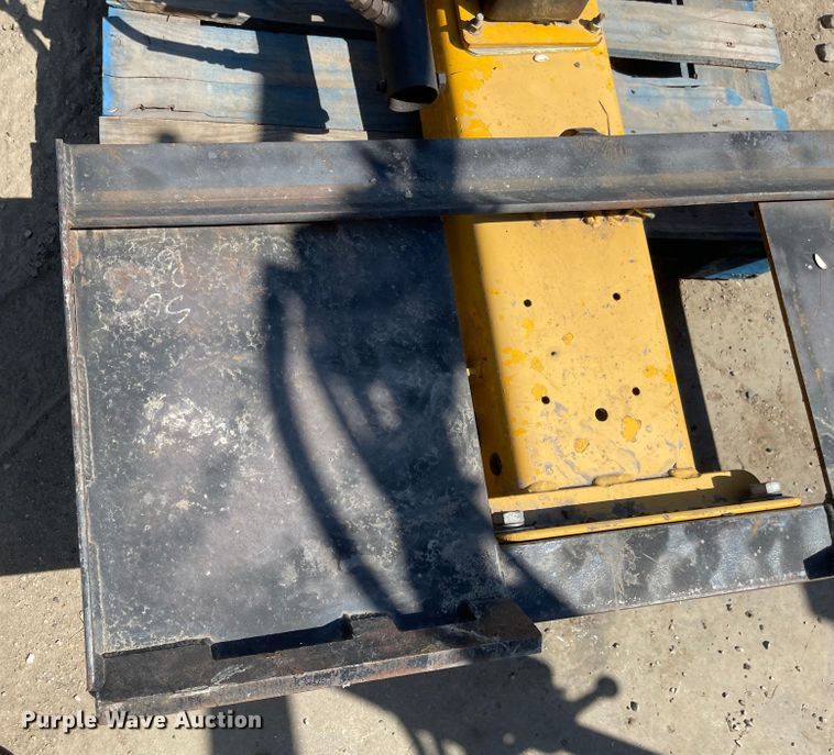 image for item LF9191 Danuser  skid steer post driver