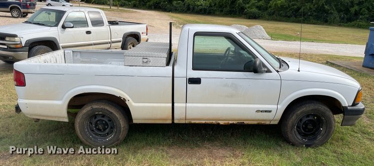 image for item LF9195 1994 Chevrolet S10  pickup truck