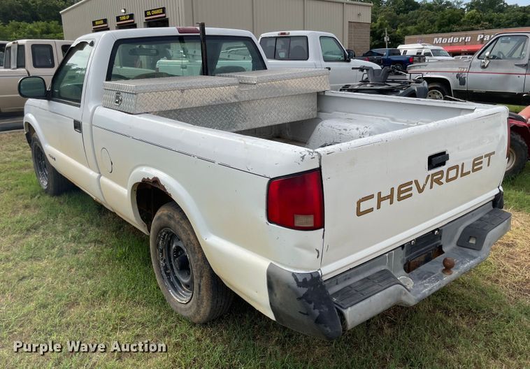 image for item LF9195 1994 Chevrolet S10  pickup truck