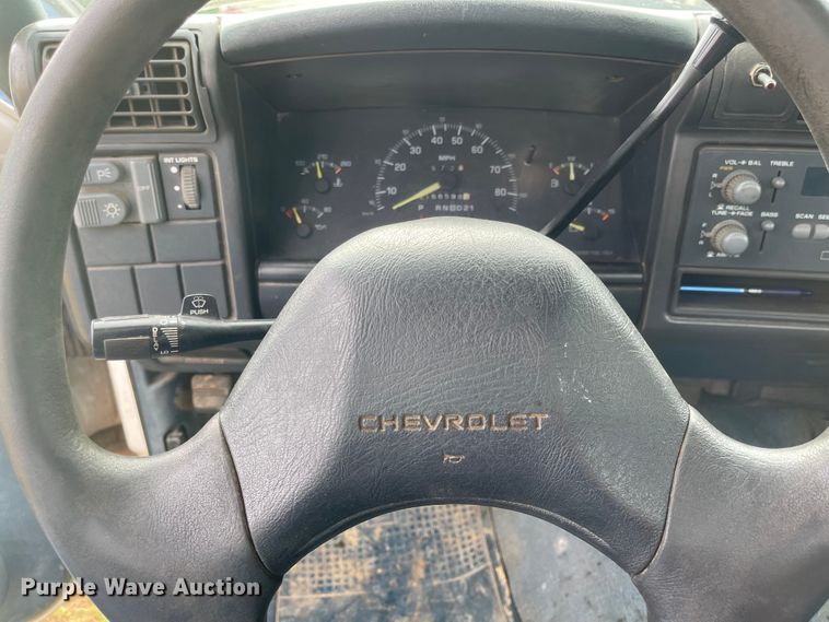 image for item LF9195 1994 Chevrolet S10  pickup truck