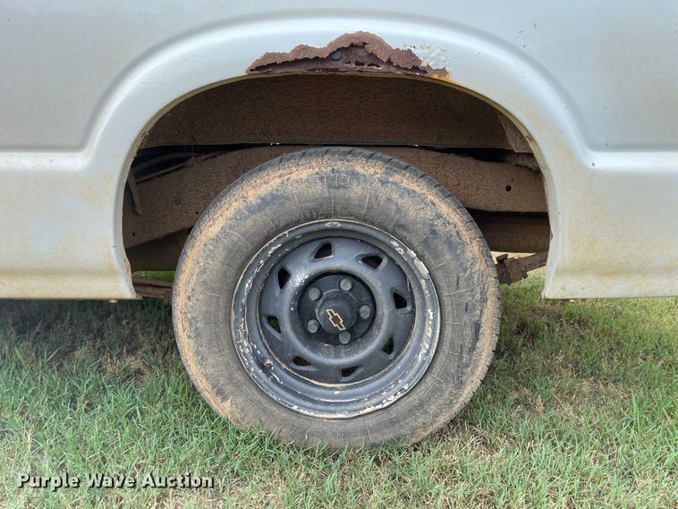image for item LF9195 1994 Chevrolet S10  pickup truck