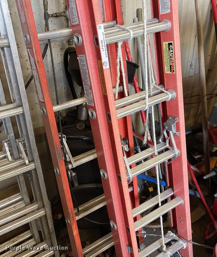 image for item LF9196 (4) extension ladders