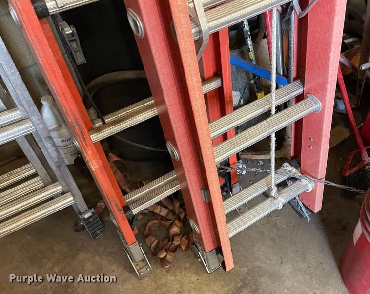 image for item LF9196 (4) extension ladders