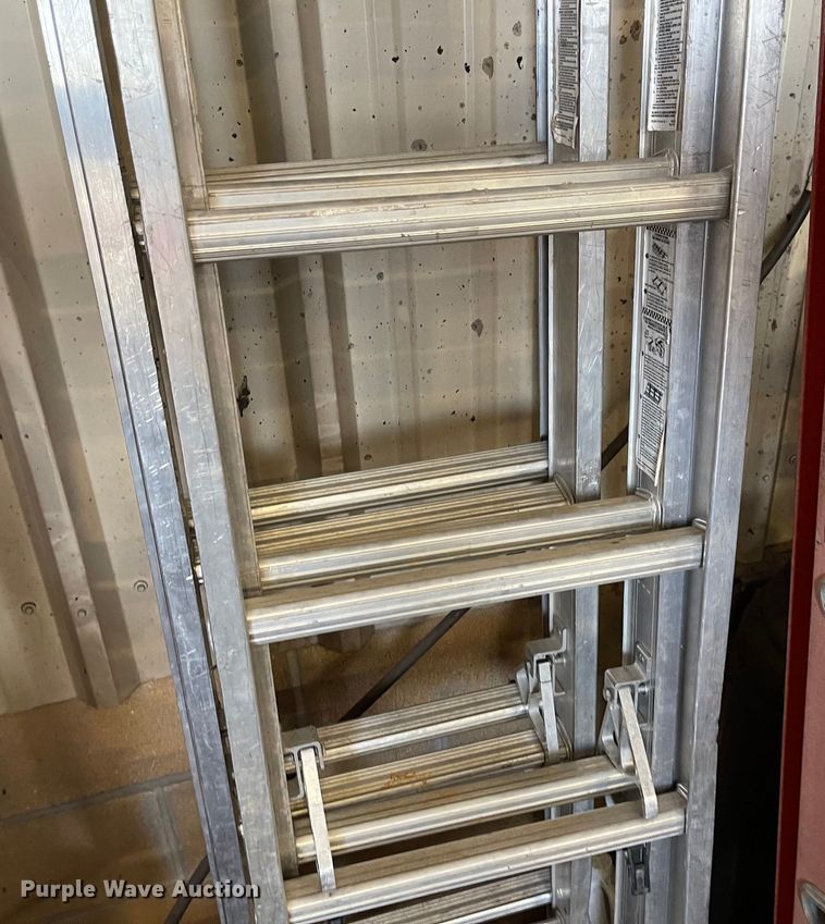 image for item LF9196 (4) extension ladders