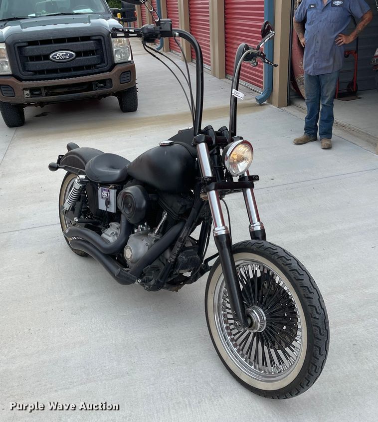 image for item LF9201 2009 Harley Davidson FXDB  motorcycle