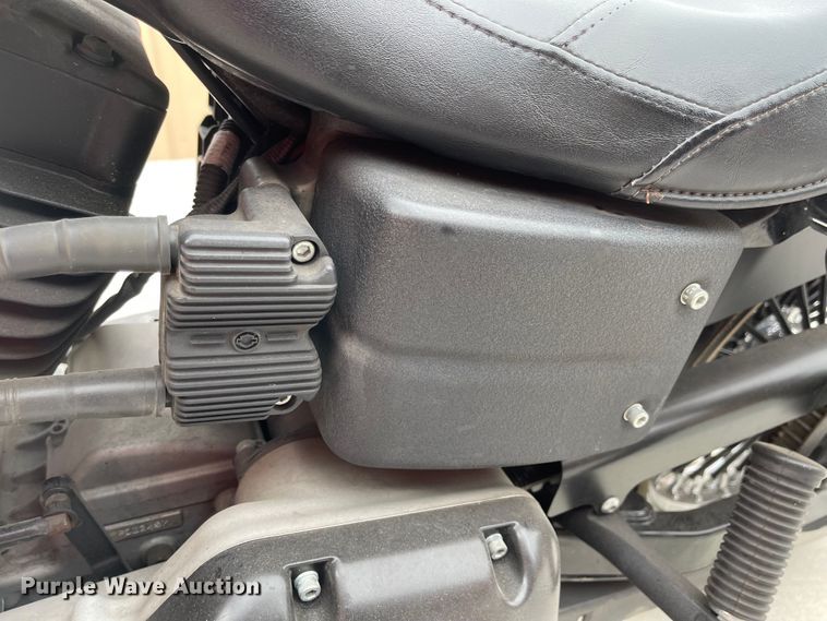 image for item LF9201 2009 Harley Davidson FXDB  motorcycle