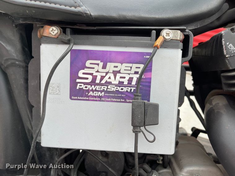 image for item LF9201 2009 Harley Davidson FXDB  motorcycle