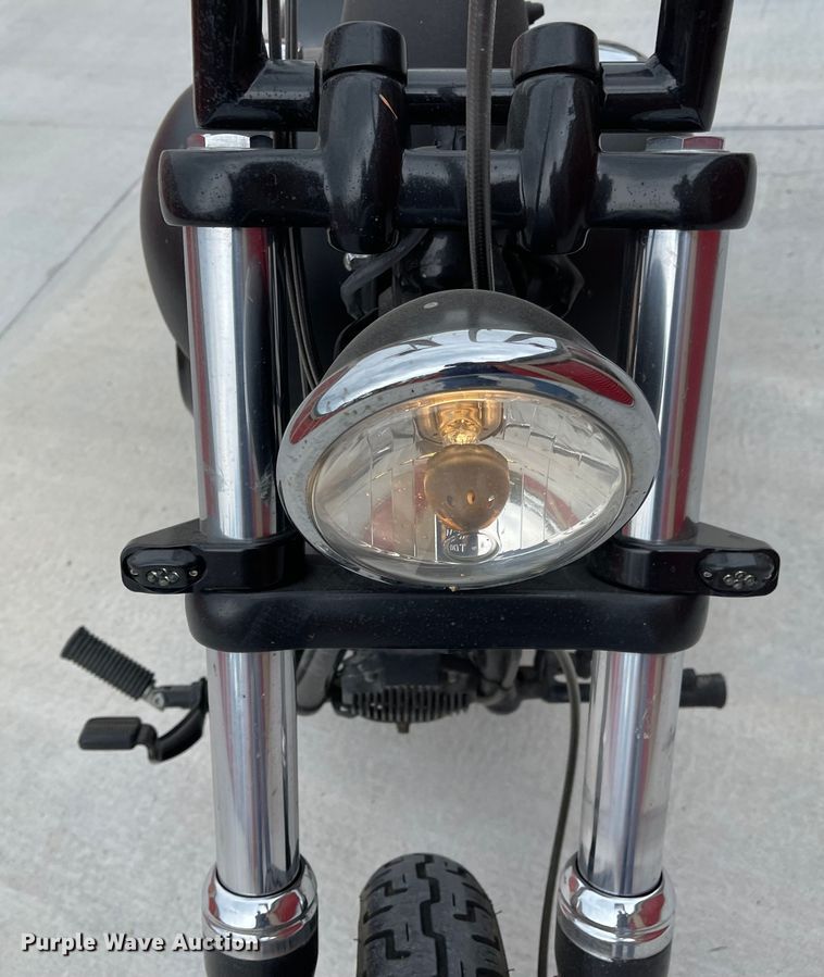 image for item LF9201 2009 Harley Davidson FXDB  motorcycle