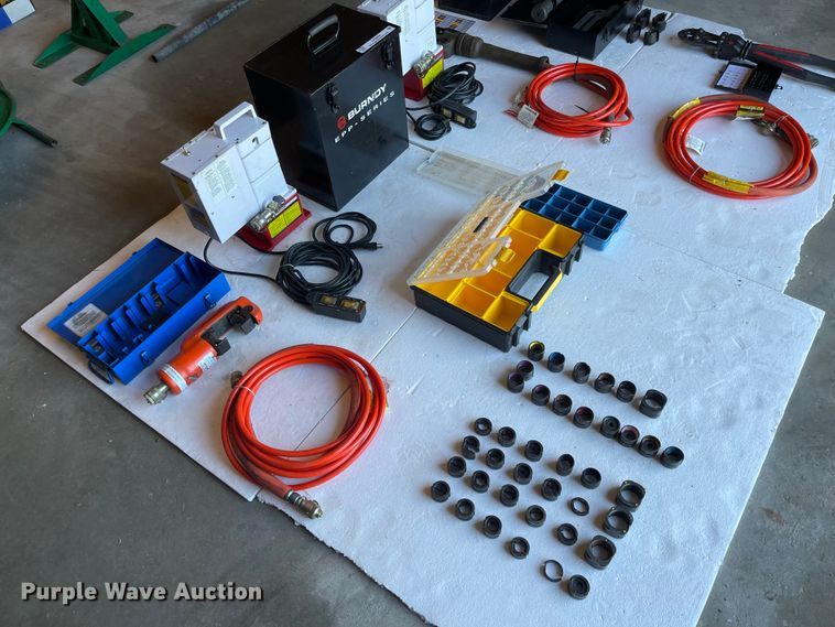 image for item LF9209 Burndy  crimper