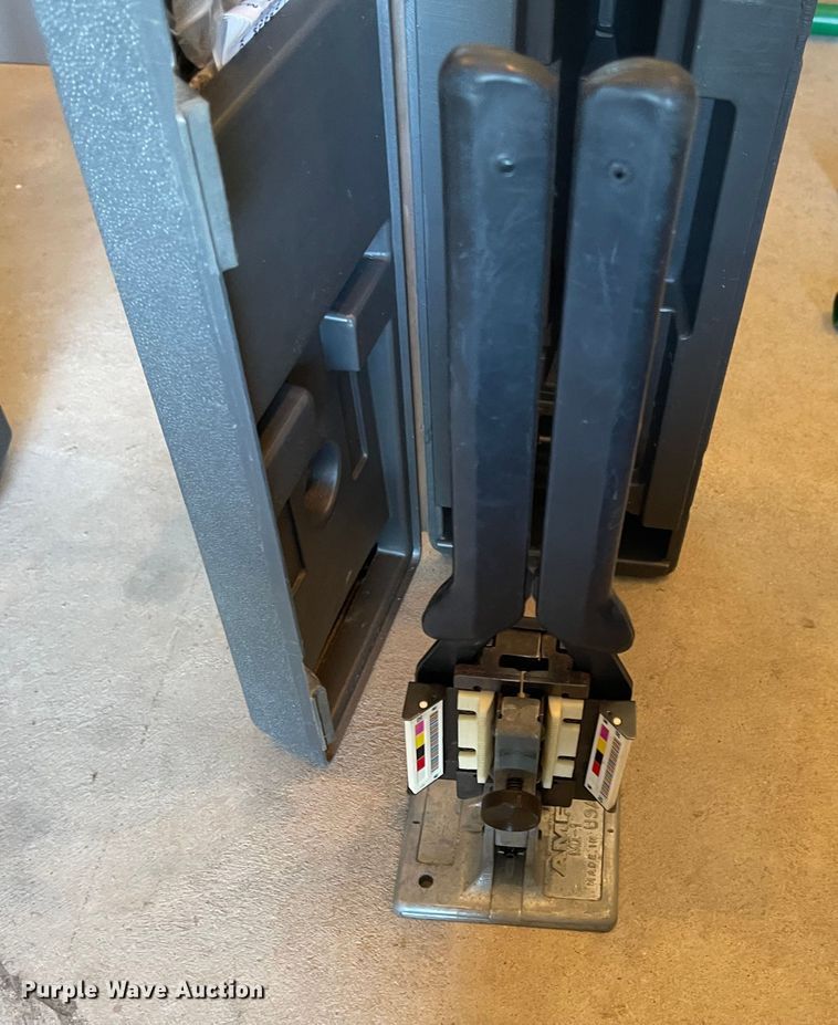 image for item LF9212 (2) telephone cable connection tools