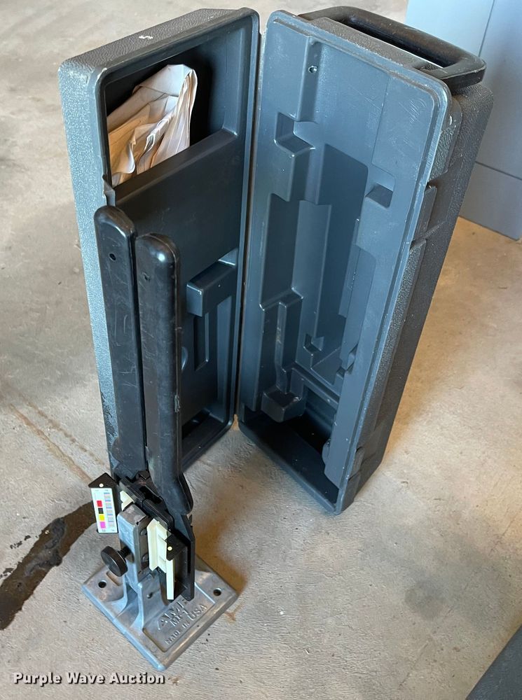 image for item LF9212 (2) telephone cable connection tools