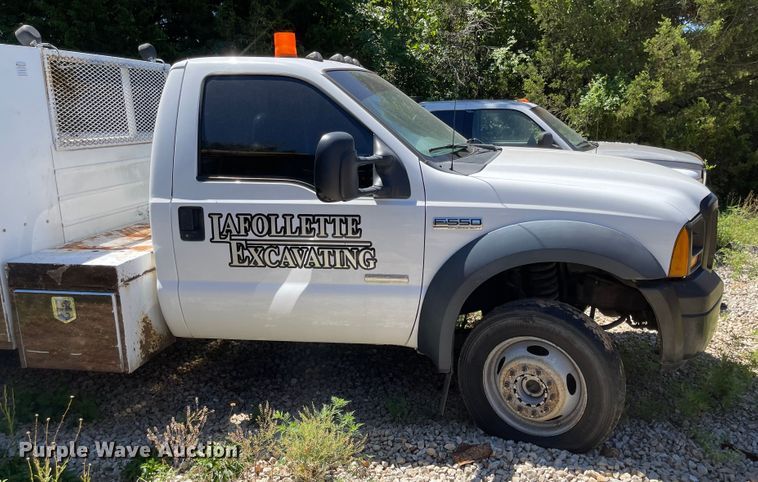 image for item LF9214 2007 Ford F550 Super Duty XL  utility / service truck