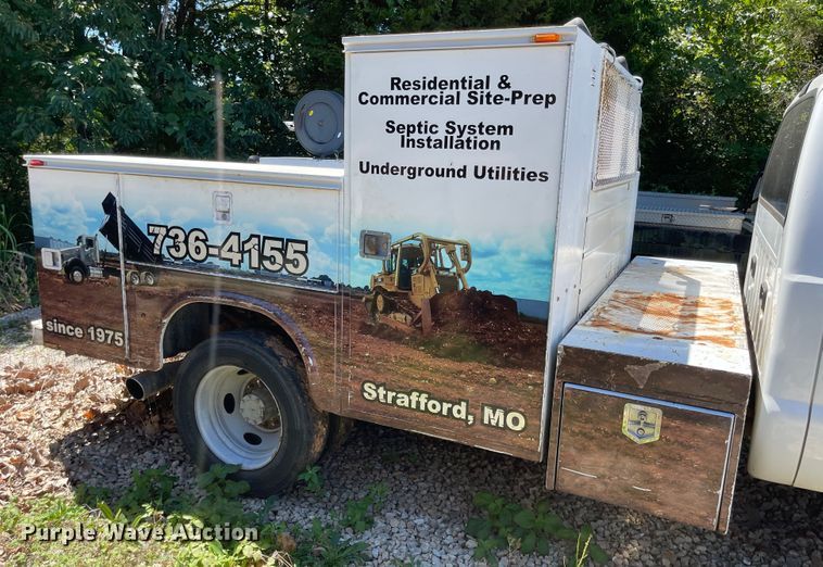 image for item LF9214 2007 Ford F550 Super Duty XL  utility / service truck