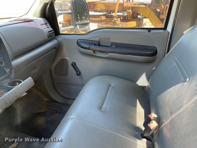 image for item LF9214 2007 Ford F550 Super Duty XL  utility / service truck