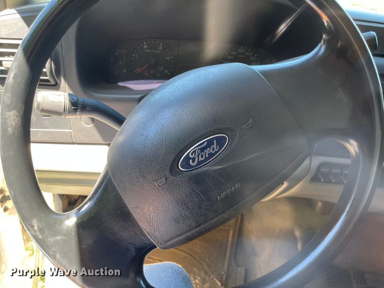 image for item LF9214 2007 Ford F550 Super Duty XL  utility / service truck