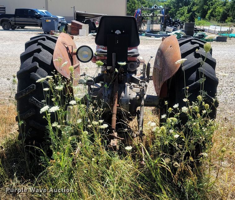 image for item LF9215 Massey Ferguson 135  tractor